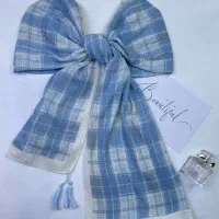 (فوقالعاده) شال برشکا نخی،پلیسه بامنگولههای زیبا|لباس|شهرضا, |دیوار