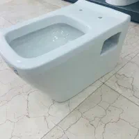 کارگر ساده کارخانه چینی بهداشتی