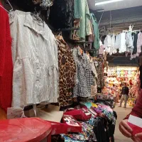 فروشنده مسلط به زبان عربی