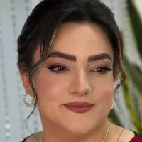 خدمات میکاپ و شینیون|خدمات آرایشگری و زیبایی|مشهد, کارمندان دوم|دیوار