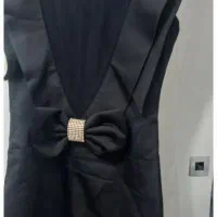 یک عدد پیراهن مجلسی مشکی در حد نوع