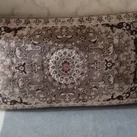 یک جفت پشتی کار کرده