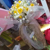 گلدان گل نرگس