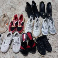 لباس.کیف.کفش|کیف، کفش، کمربند|رباط‌کریم, رباط‌کریم|دیوار