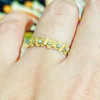 انگشتر زیر یک گرم