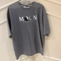 چند عدد تیشرت و پیراهن‌ خارجی مردانه L-XL