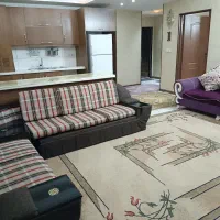 منزل دربست همکف همراه پارکینگ و حیاط با امکانات|اجارهٔ کوتاه‌مدت آپارتمان و سوئیت|شیراز, شاهچراغ|دیوار