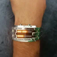 ساعت مچی قدیمی بدون خط و خش|ساعت|شاهینشهر, خانه کارگر|دیوار