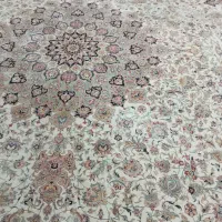 فرش بیست متری زمرد کاشان 4در5 و کناره یک در جهار