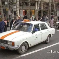 گرداننده آژانس و پیک