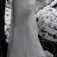 لباس سفید بلند ساده مناسب عقد و نامزدی|لباس|تهران, شهرآرا|دیوار