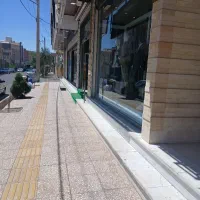 مغازه تجاری