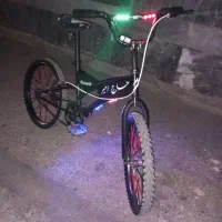 دوچرخه زیر پاش عالی با تمام بفروش میرسد