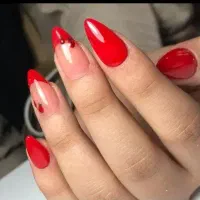 *خدمات کاشت ناخن گویم *