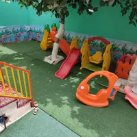 آکادمی کودک کهکشان مربی می پذیرد.