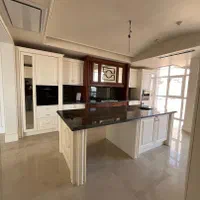 142متر «تاپ لوکیشن خوارزم» 2پارکینگ / 2نبش / نوساز