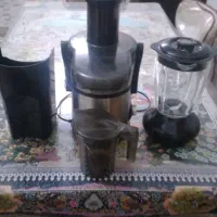 آبمیوه گیری و مخلوط کن در حد نو