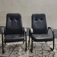 دو عدد صندلی اداری