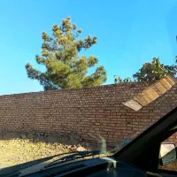 غار کوچه میخک. 255متر باغچه دور دیوار