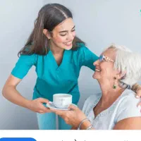 پرستار شبانه روزی برای سالمند
