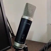میکروفون استودیویی M audio
