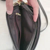 کراس بگ طوسی|کیف، کفش، کمربند|اصفهان, مفتح|دیوار