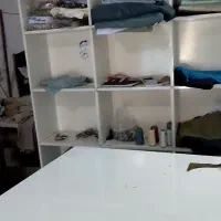 چرخ خیاطی هم وسیله داد میشود|چرخ خیاطی و ریسندگی|پلان, |دیوار