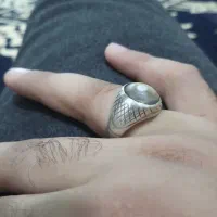 انگشتر چشم دار
