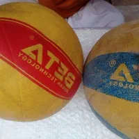 دو۲عددتوپ والیبال ۳۵۰ باتخفیف