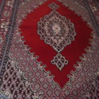 دوعدد قالی بفروش میرسد