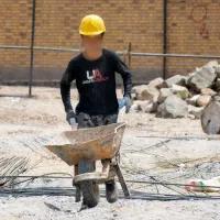درخواست کارگر ساختمانی