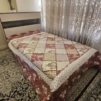 رو تختی به همراه رو بالشتی نو نو