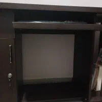 میز تحریر و مکالمه|میز تحریر و کامپیوتر|دوگنبدان, |دیوار