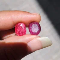 سنگ یاقوت معدنی