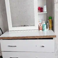 میز آرایشی آینه کشویی