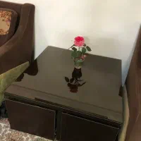 مبل ۷ نفره و میز وسط شیشه ای و چوبی mdf|مبلمان خانگی و میز عسلی|قائم‌شهر, |دیوار