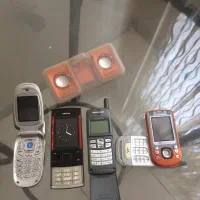 گوشی قدیمی سامسونگ ونوکیا