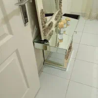 اینه با میز اینه ای|بوفه، ویترین، کنسول|اسلامشهر, باغ فیض|دیوار