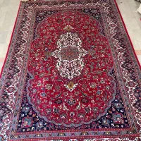 تعدادی فرش و گلیم فرش