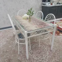 میزغذاخوری