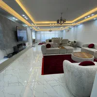 آپارتمان ۱۸۰ متری سه خوابه