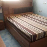 فروش فوری زیر قیمت|تخت و سرویس خواب|صدرا-فارس, فاز ۱|دیوار
