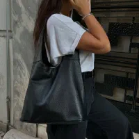به یک خیاط ماهر و خوش قول نیازمندم.