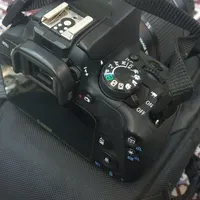 دوربین کنون 100D