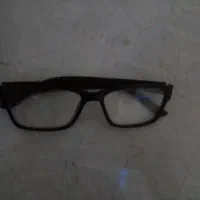 یک عدد عینک پیداشده