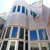 نیازمند نیروی کار در ارتفاع