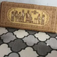سه عدد پشتی