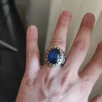 یاقوت کبود معدنی سیاه قلم