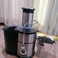 آبمیوه گیری دلمونتی