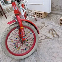 دوچرخه|دوچرخه، اسکیت، اسکوتر|ایوان, |دیوار